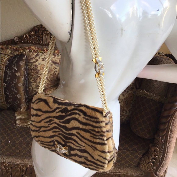 LUCA LUCA Fur Flap Pearl Beaded Shoulder Bag sz39 - Picture 3 of 13